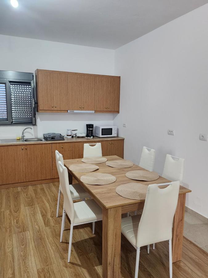 Brana Apartments Sarandë Eksteriør bilde