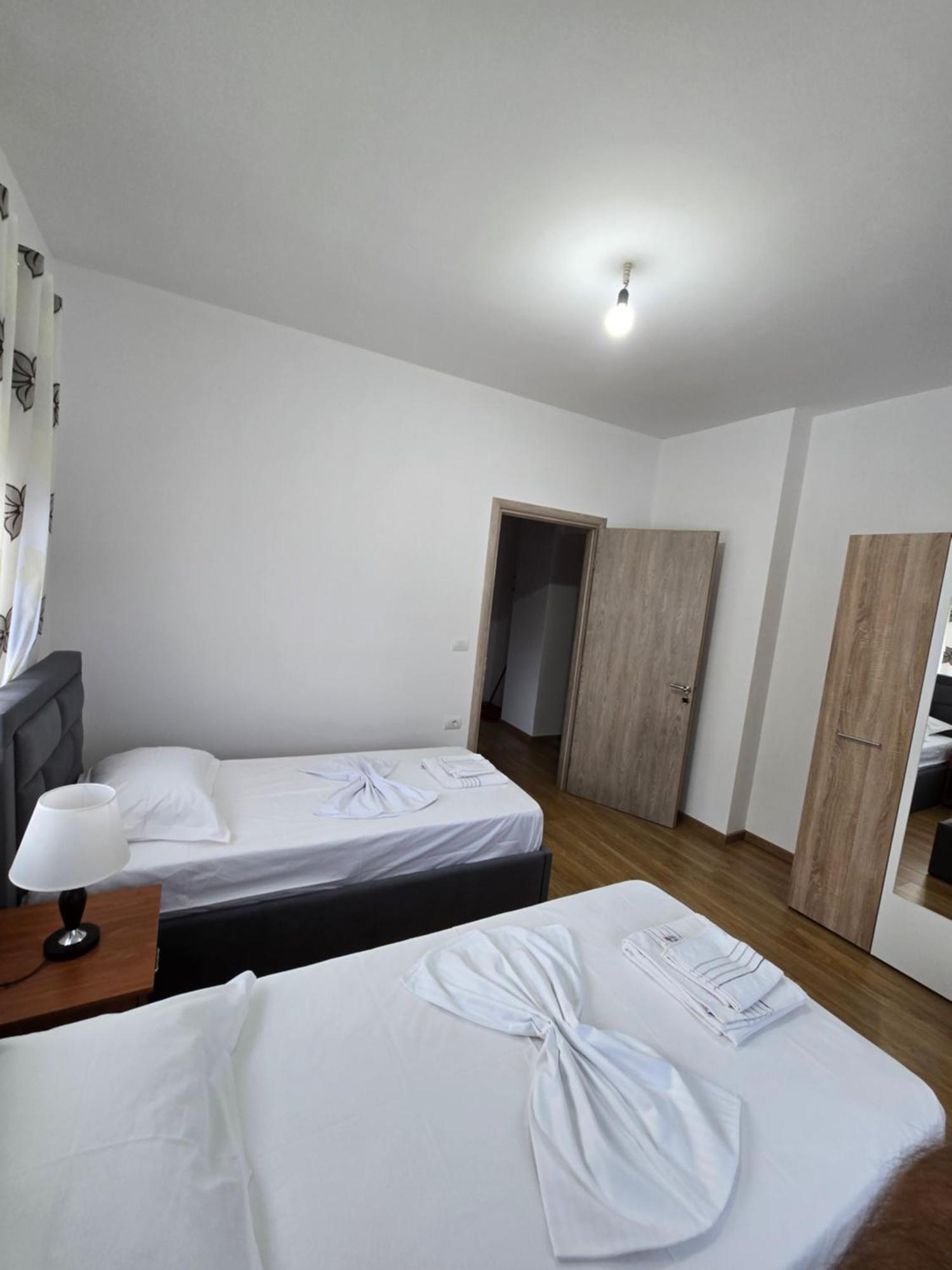 Brana Apartments Sarandë Eksteriør bilde