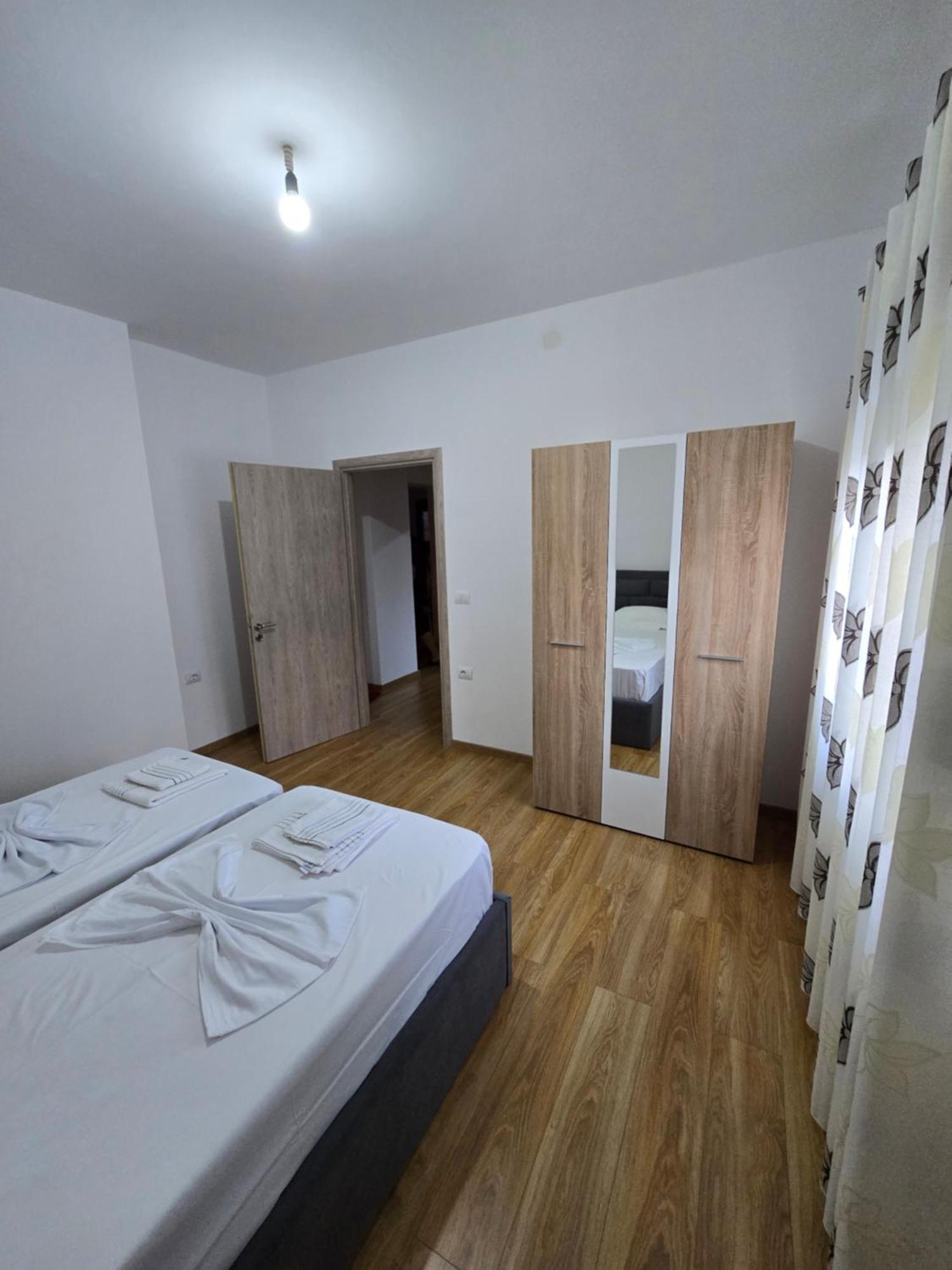 Brana Apartments Sarandë Eksteriør bilde